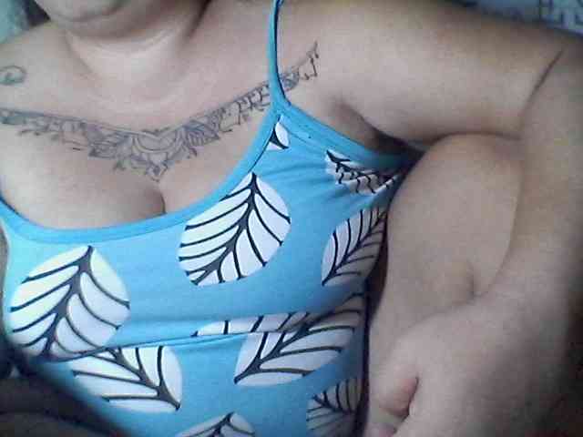 sweetasian33 webcam