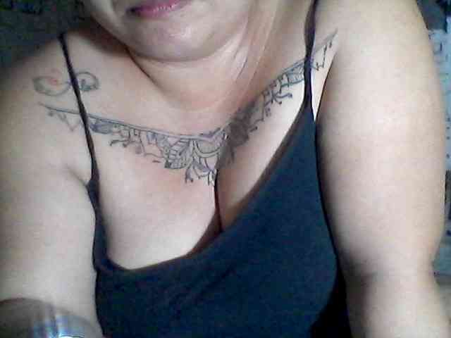 sweetasian33 webcam