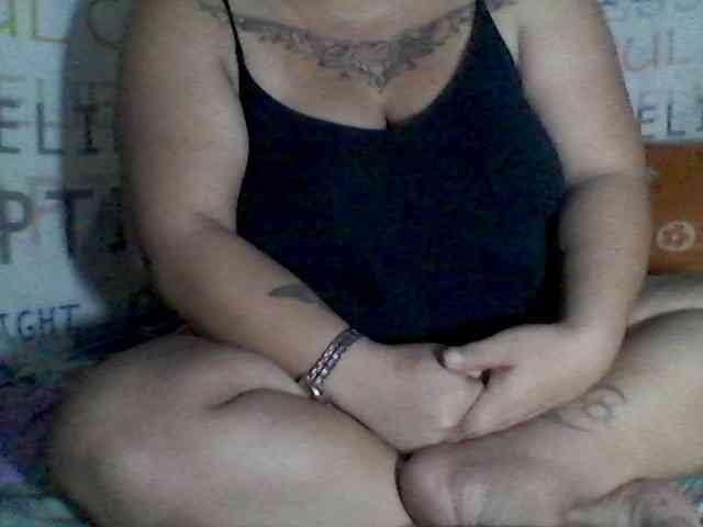 sweetasian33 webcam