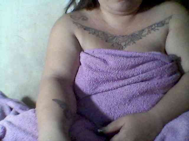 sweetasian33 webcam