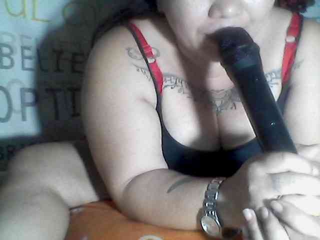 sweetasian33 webcam