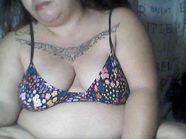sweetasian33 webcam