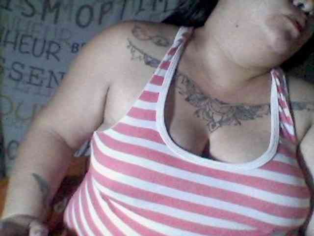 sweetasian33 webcam