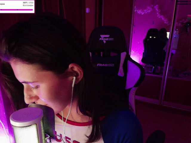 KristinaScott live cam on BongaCams