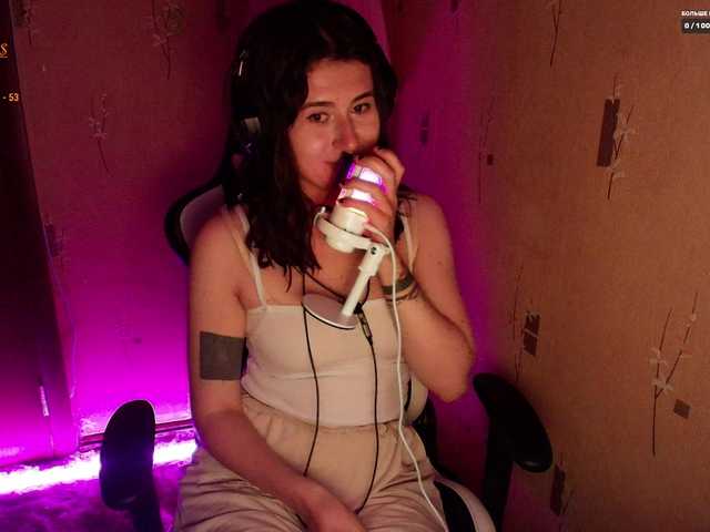 KristinaScott live cam on BongaCams
