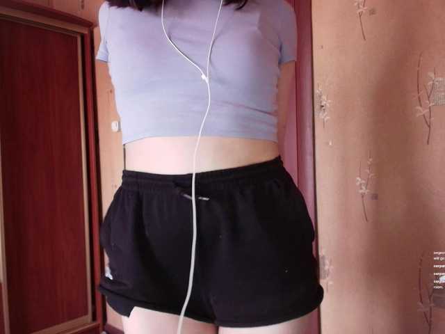 KristinaScott's BongaCams show and profile