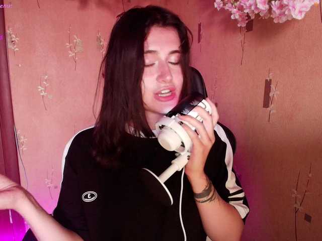 KristinaScott live cam on BongaCams