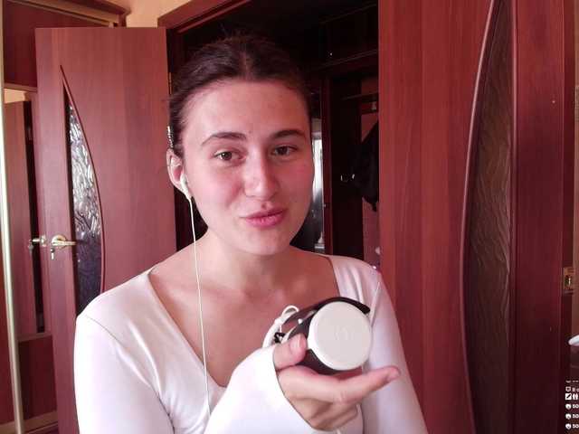 KristinaScott's BongaCams show and profile