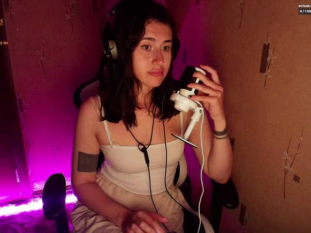 KristinaScott live cam on BongaCams