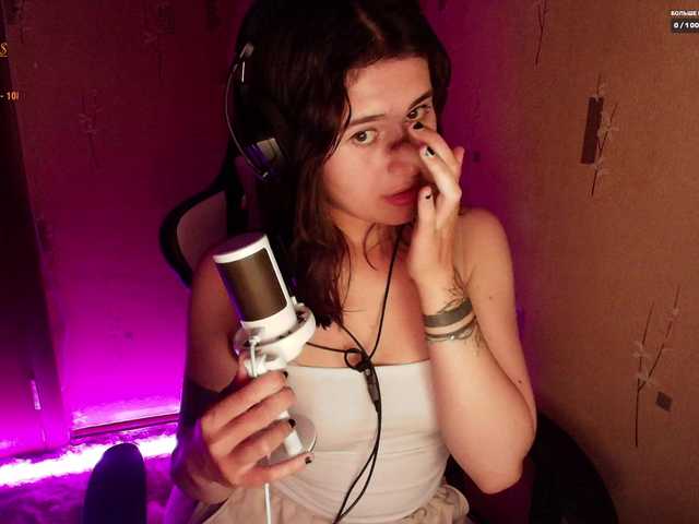 KristinaScott live cam on BongaCams