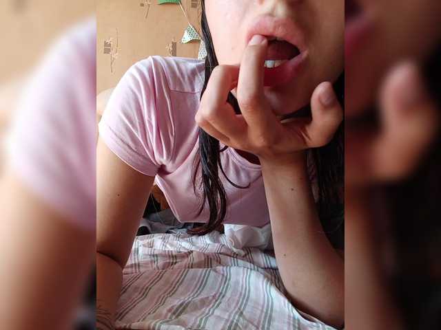 KristinaScott live cam on BongaCams