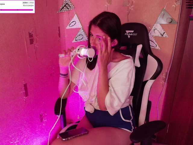 KristinaScott live cam on BongaCams