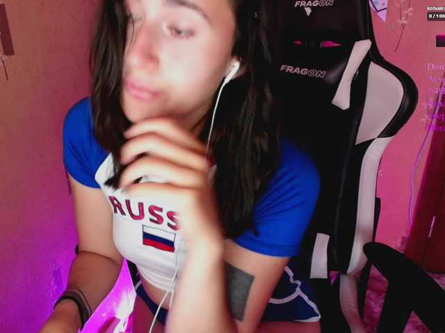 KristinaScott live cam on BongaCams