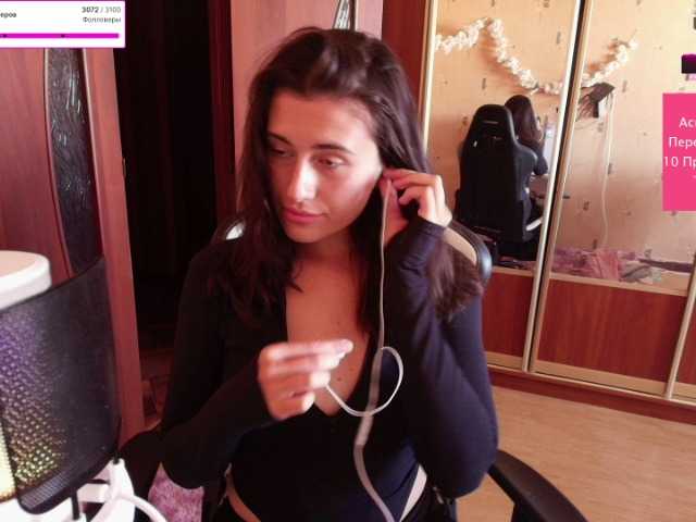 KristinaScott live cam on BongaCams