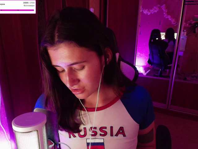 KristinaScott live cam on BongaCams