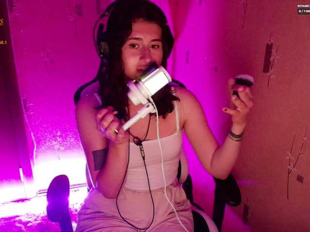 KristinaScott live cam on BongaCams