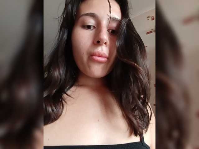 KristinaScott live cam on BongaCams