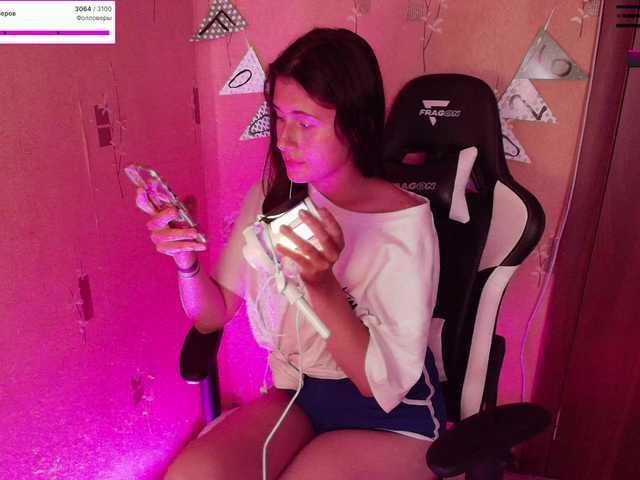 KristinaScott live cam on BongaCams