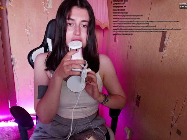 KristinaScott live cam on BongaCams