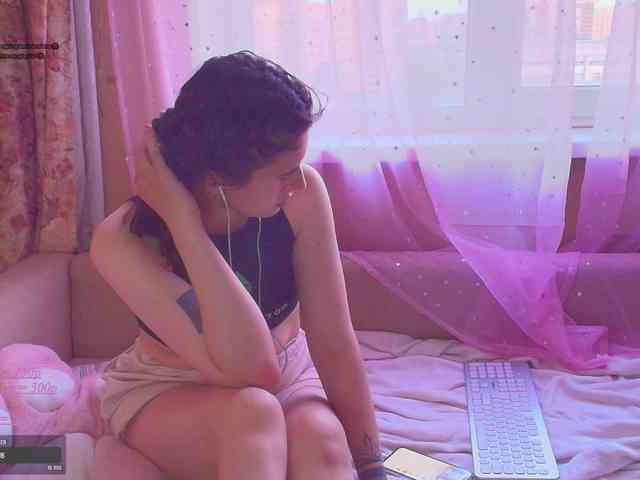 KristinaScott Live Webcam on BongaCams