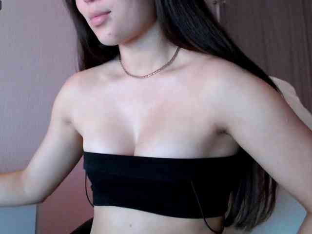 Lili-asian Live Webcam on BongaCams