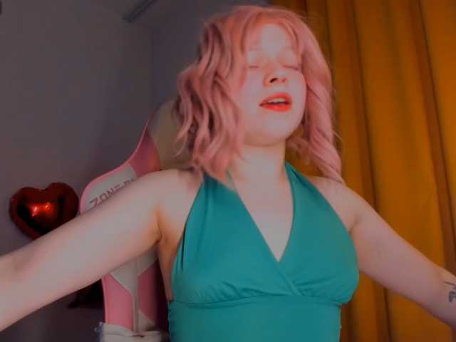 CutieSue, en directo ahora en BongaCams