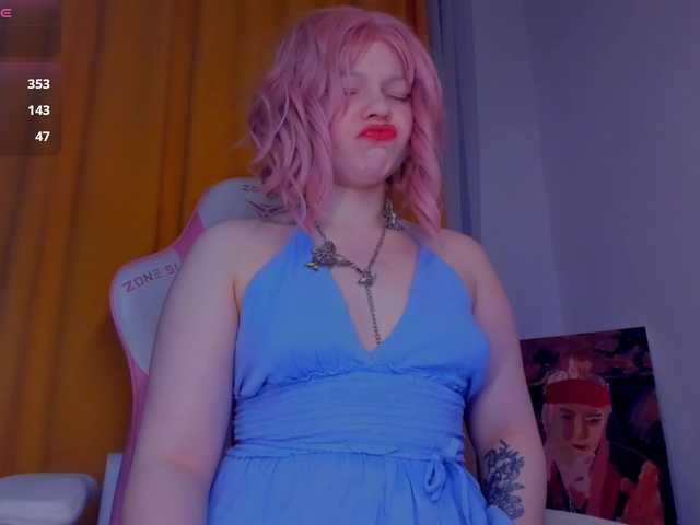 CutieSue's BongaCams show and profile