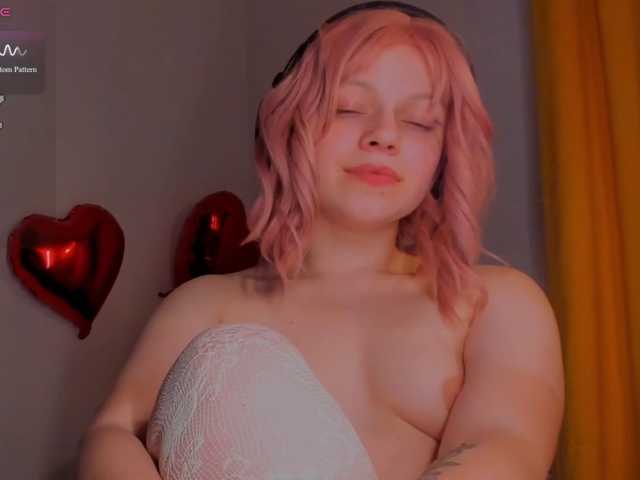 CutieSue live cam preview
