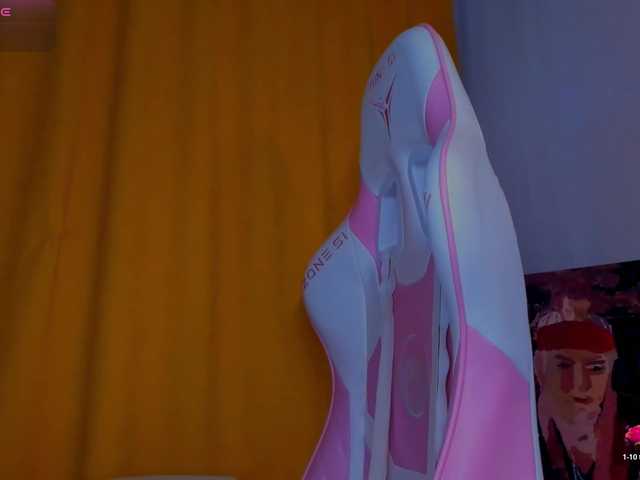 CutieSue's BongaCams show and profile