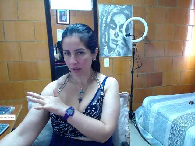 Charlotemple5 live cam preview