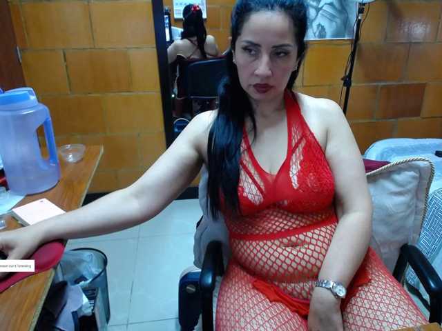 Charlotemple5 live cam on BongaCams