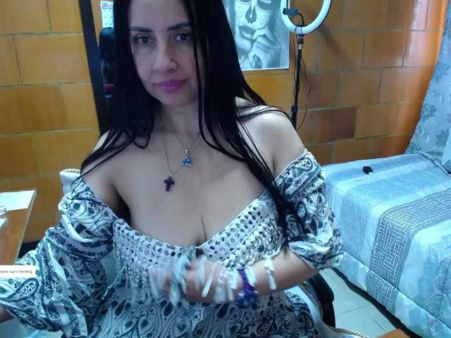Charlotemple5 live cam on BongaCams