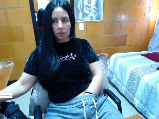 Charlotemple5 live cam on BongaCams
