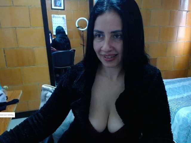 Charlotemple5 live cam on BongaCams