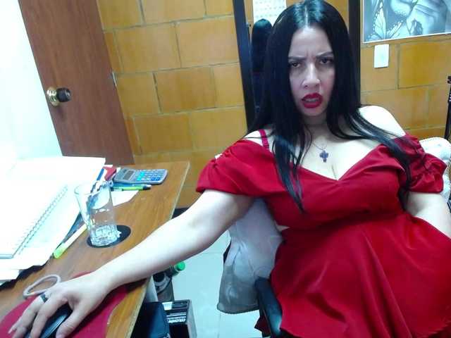 Charlotemple5 live cam on BongaCams