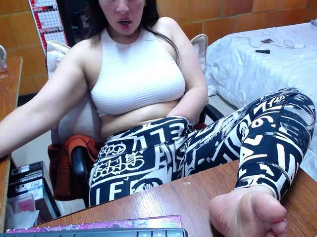 Charlotemple5 live cam on UnifiedCams