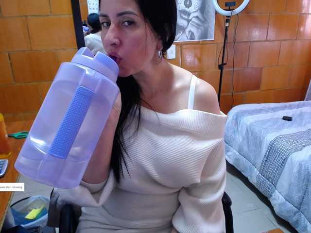 Charlotemple5, live now on BongaCams