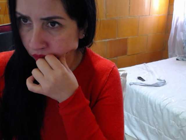 Charlotemple5 live cam on BongaCams