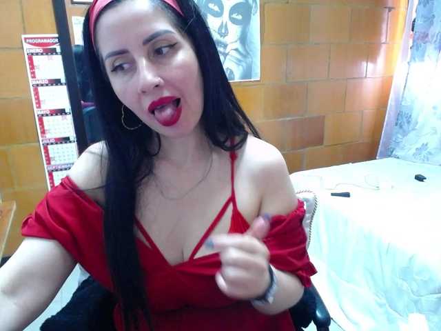 Charlotemple5 live cam on UnifiedCams