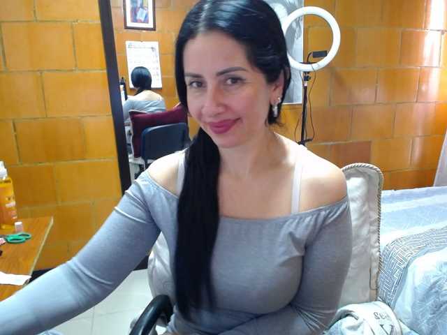 Charlotemple5 live cam on BongaCams