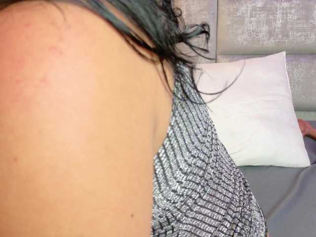 ela-endez live cam on BongaCams