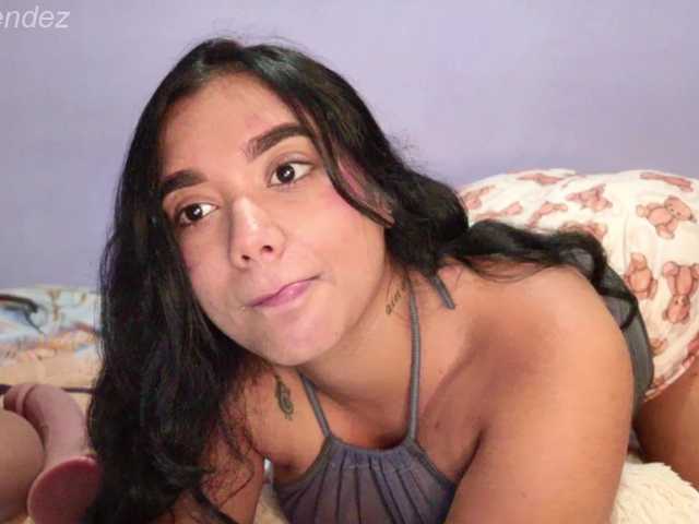 ela-endez live cam on BongaCams