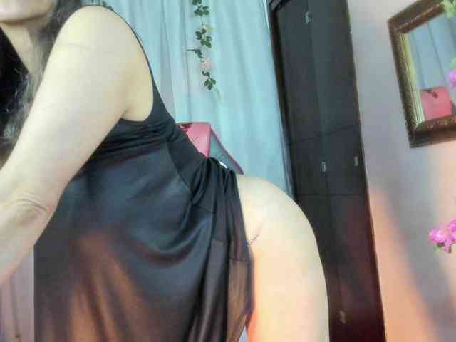 divine-mature Sex Cam Show