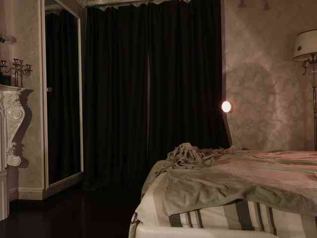 NudeNight webcam
