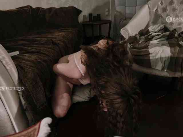 Model: NudeNight