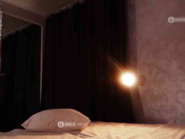 NudeNight webcam