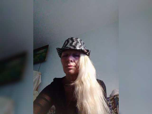 victoria71 live cam on BongaCams