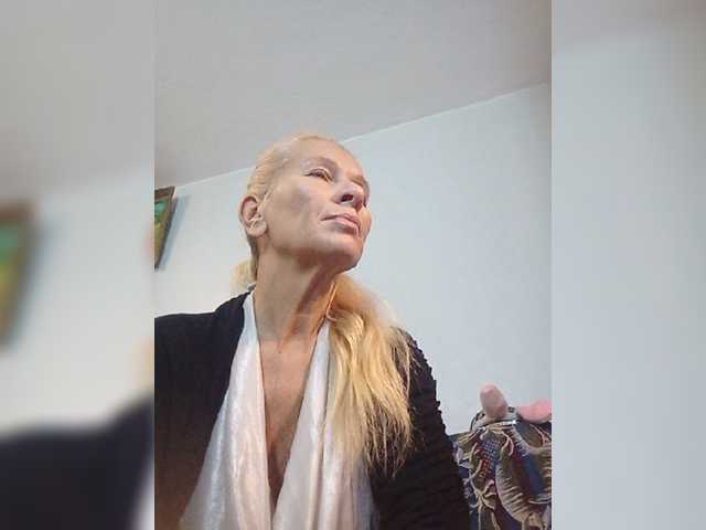 victoria71 live cam on BongaCams