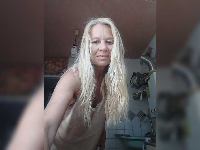 victoria71 live cam on BongaCams