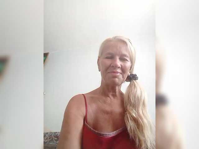 victoria71 live cam on BongaCams